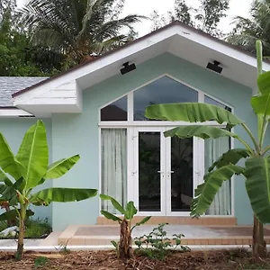 Secluded And Modern Beachfront House Guest house Nassau
